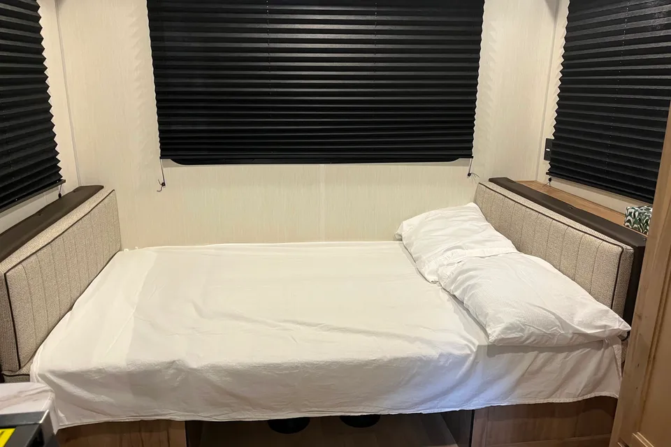 WanderLux 2025 Grey Wolf 20RDSE Travel Trailer
