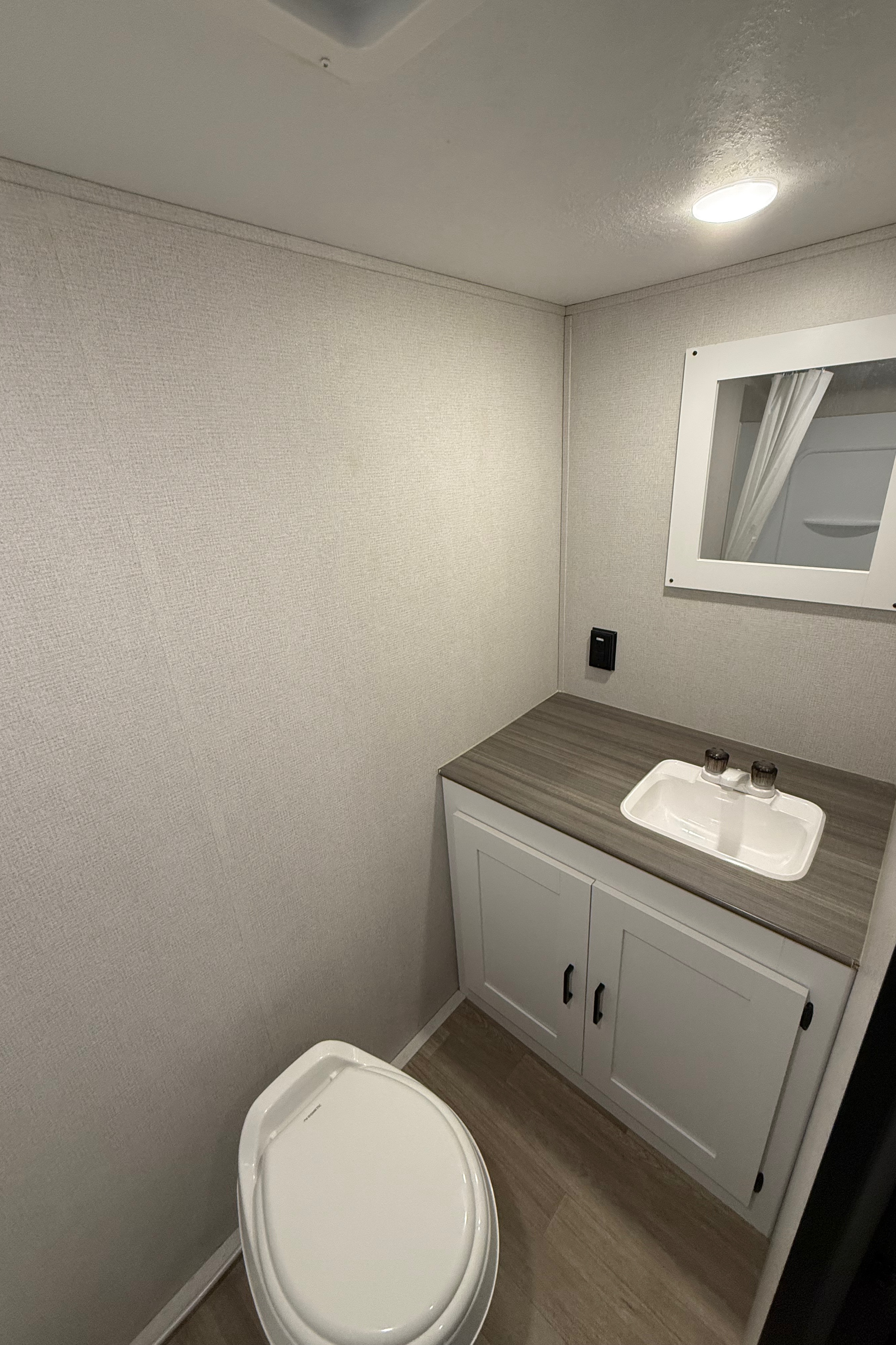 2021 Keystone Hideout - Perfect for Couples