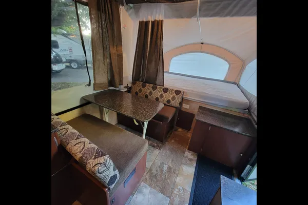 Johnny Z's Coachmen Clipper Sport Tent Trailer