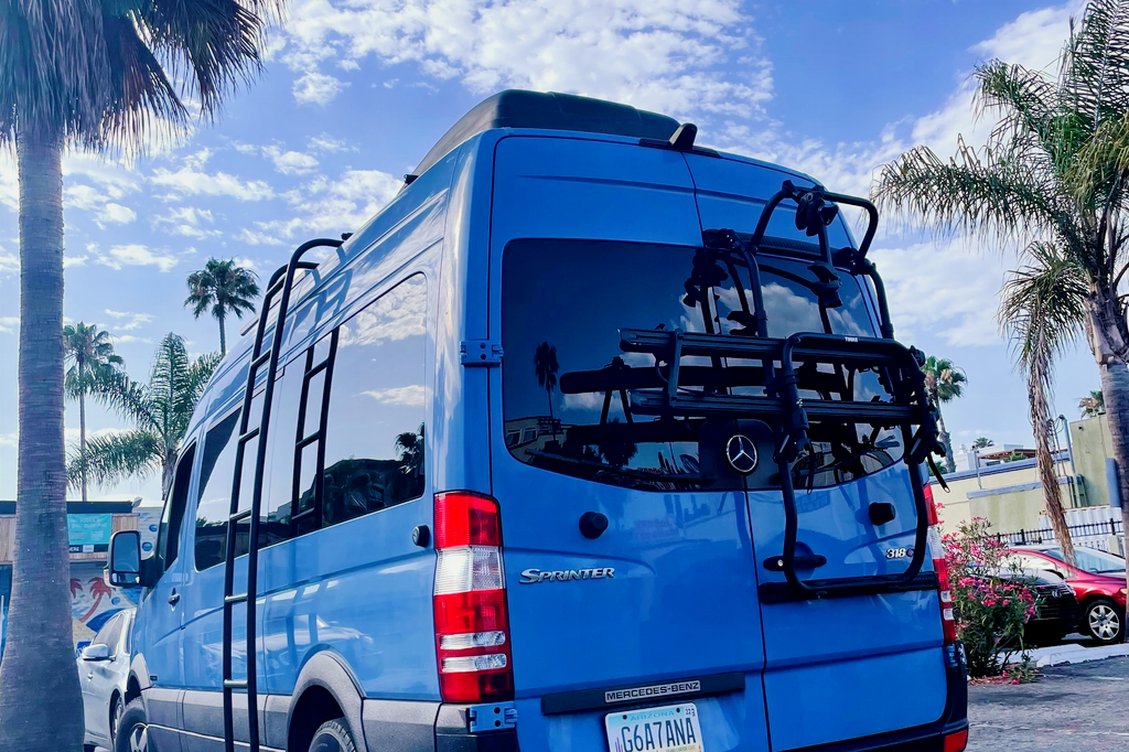 Murph the Smurf: PET FRIENDLY - Mercedes Sprinter Conversion