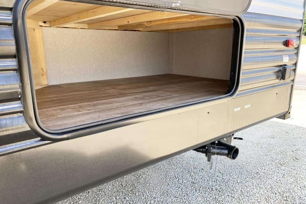 Cindy's Forest River 274BRB Travel Trailer