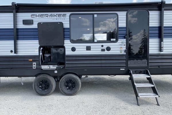 Cindy's Forest River 274BRB Travel Trailer