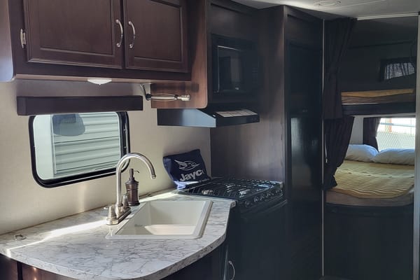 Vicki's Jayco Jay Flight Travel Trailer