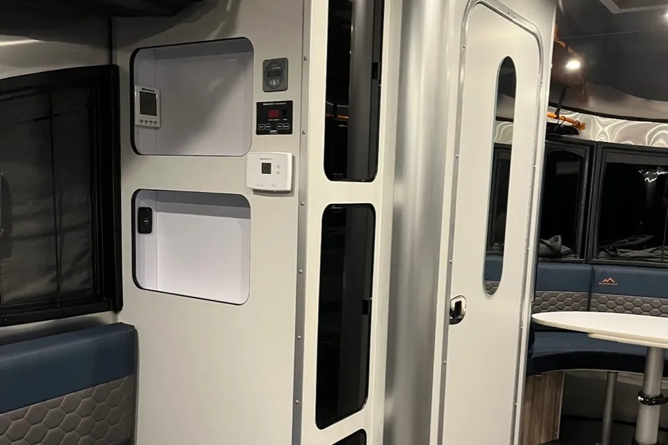 Jonathan 's Airstream Basecamp 20X Travel Trailer