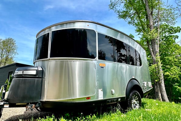 Jonathan 's Airstream Basecamp 20X Travel Trailer