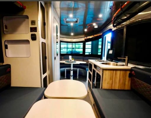 Jonathan 's Airstream Basecamp 20X Travel Trailer