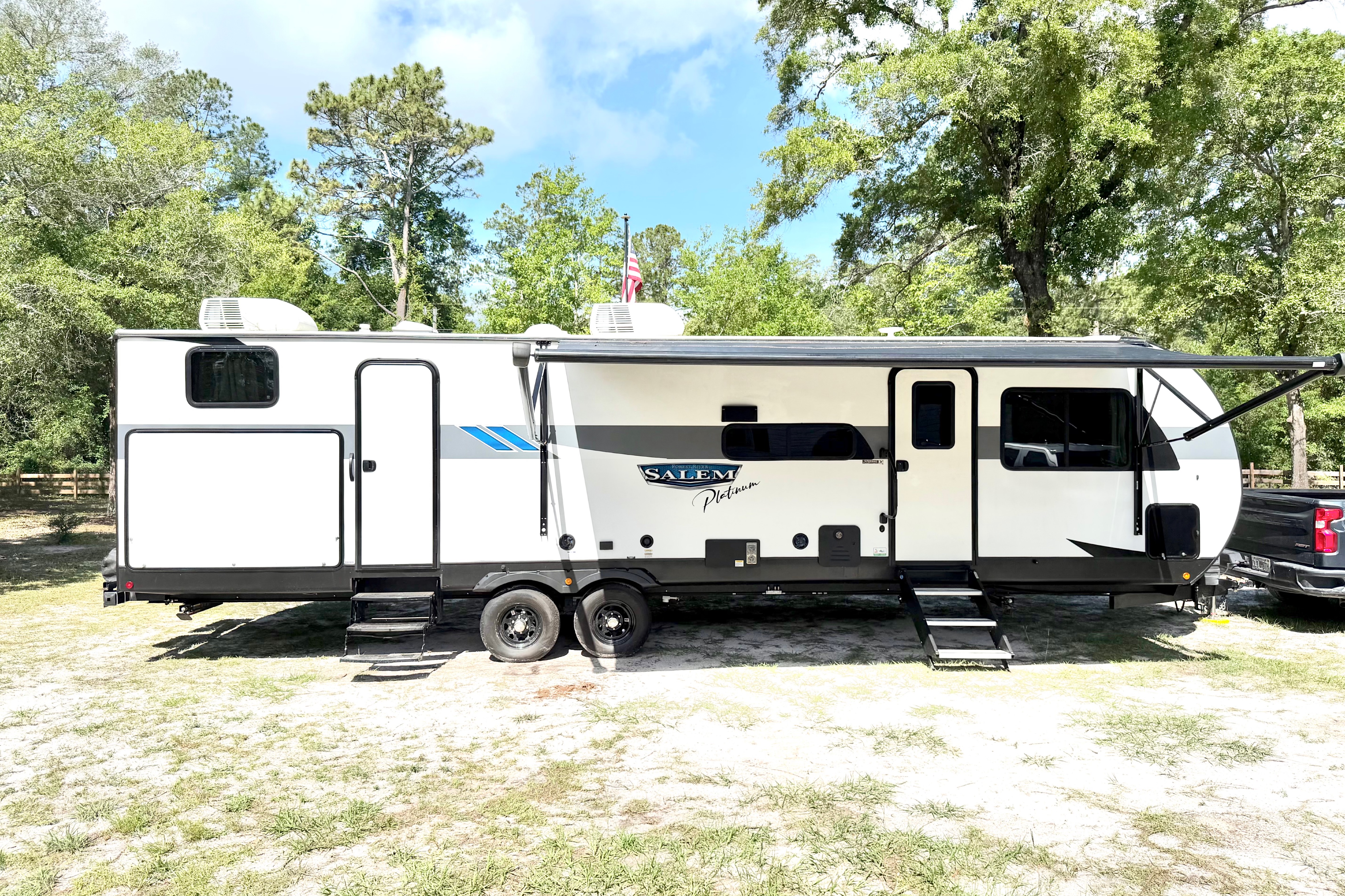 Eli's Forest River 32BHDSX Travel Trailer