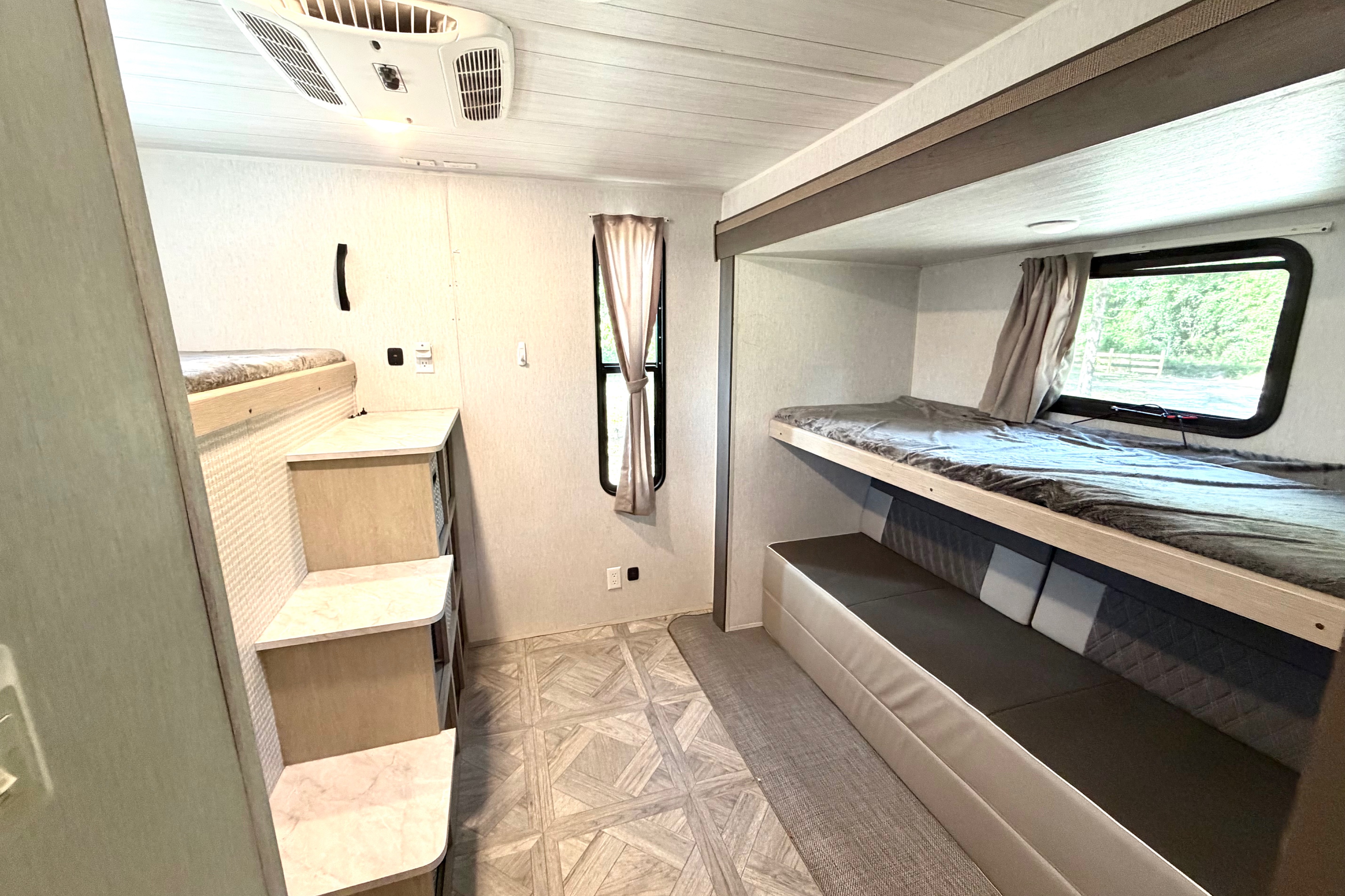 Eli's Forest River 32BHDSX Travel Trailer