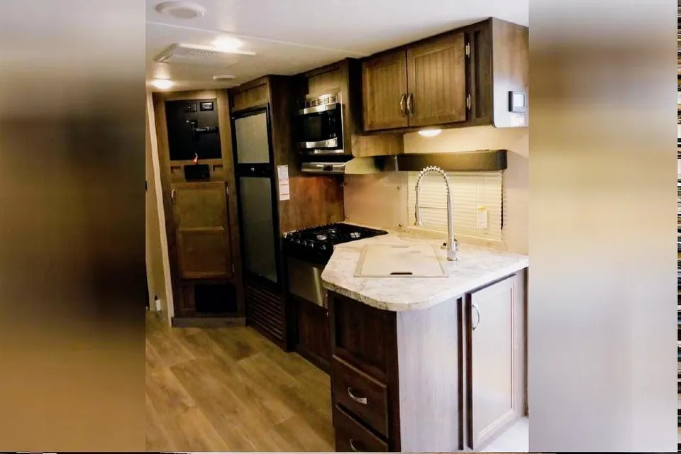 Beautiful Dutchmen Coleman Camper - Adventure Awaits