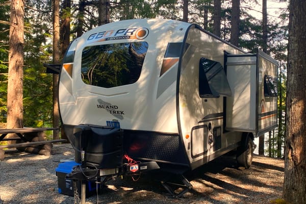 Pet friendly - On or off grid Geo pro Travel Trailer