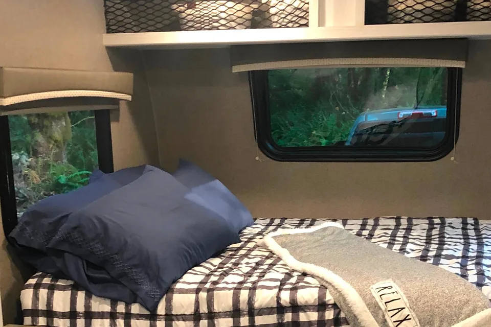 Pet friendly - On or off grid Geo pro Travel Trailer