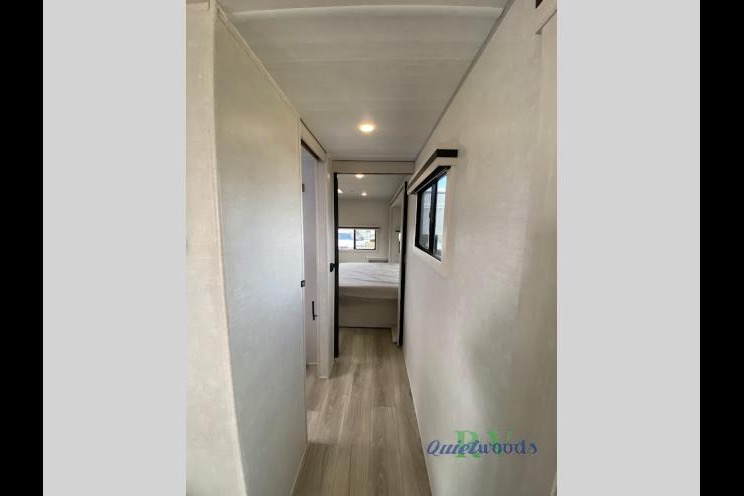 Sam's Forest River 275 FKBS Travel Trailer