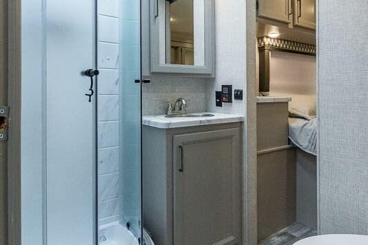 2025 Geneva – Class C | Sleeps 8 | Fully Equipped | BUNK BEDS & KIDS