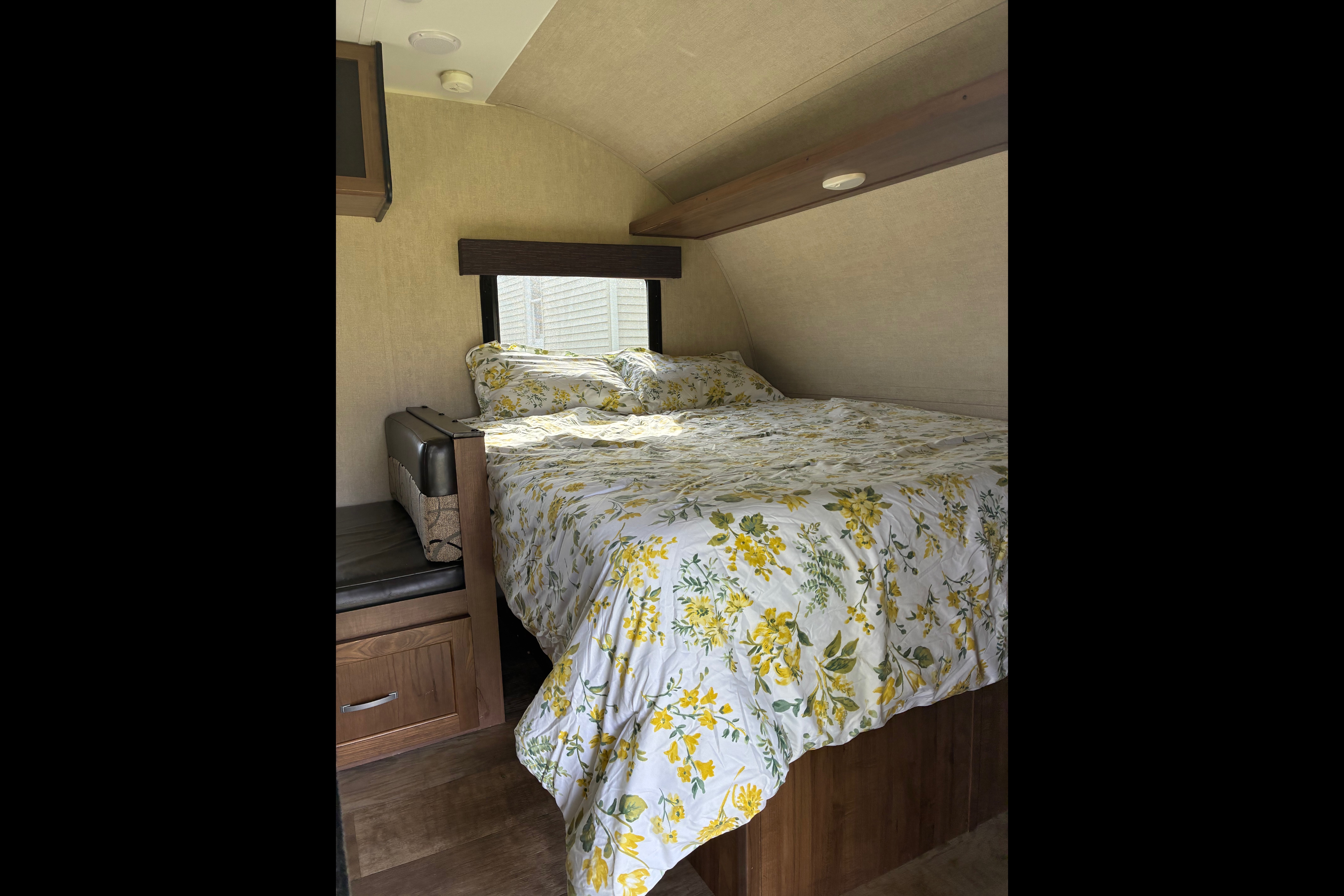 Buddy’s Gulf Stream Ameri-Lite super Lite Travel Trailer