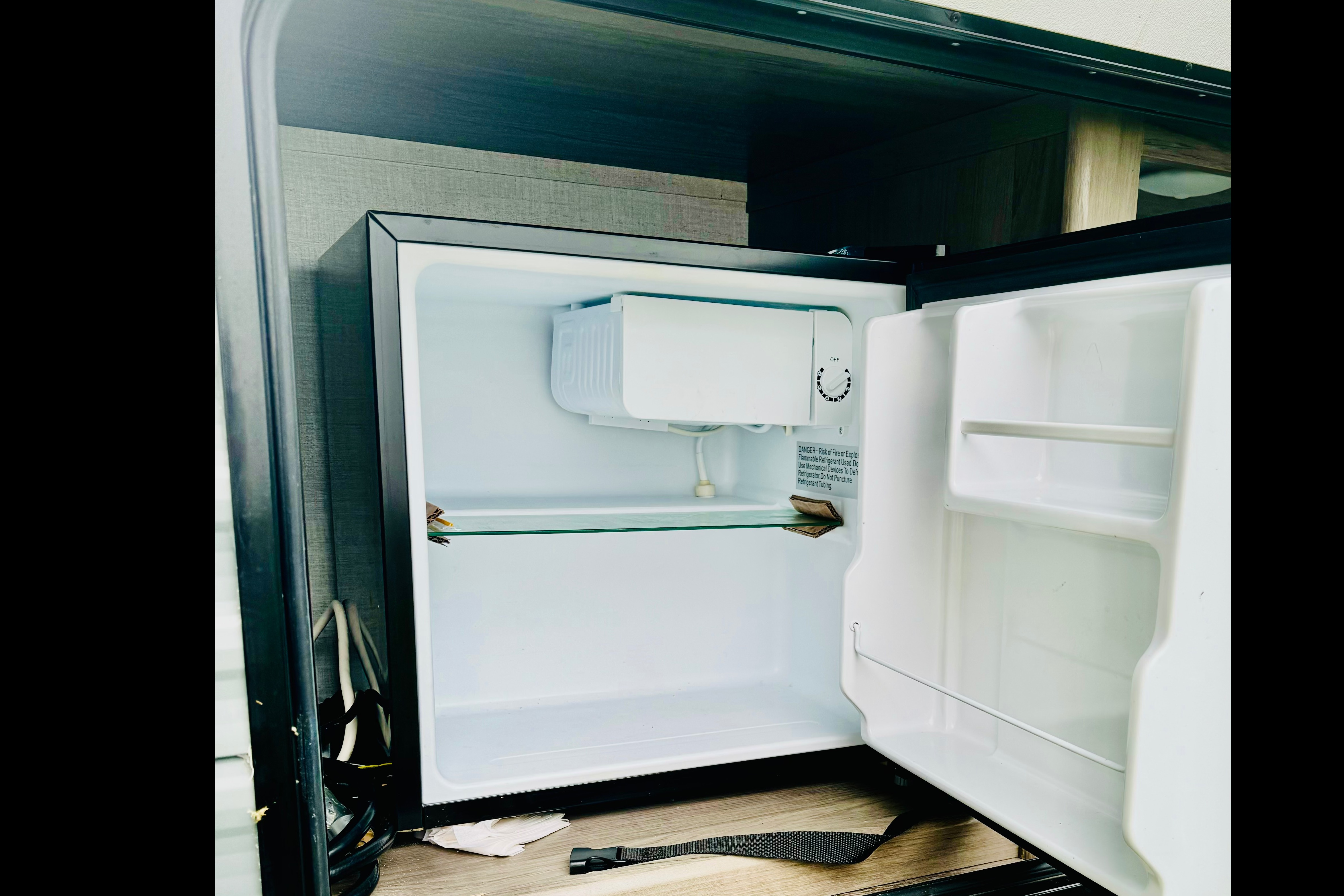 HOME-ON-THE-WHEEL spacious 2021 Gulf Stream Ameri-Lite Travel Trailer