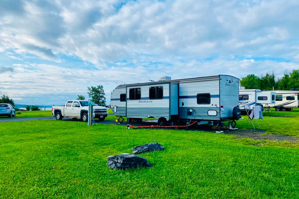 HOME-ON-THE-WHEEL spacious 2021 Gulf Stream Ameri-Lite Travel Trailer
