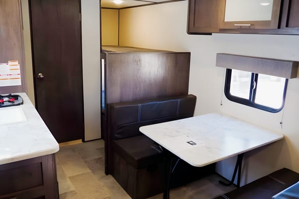 2022 Coleman Lantern Travel Trailer