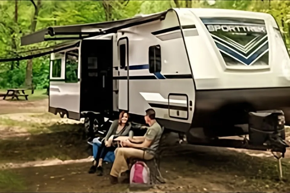 Chad & Leanne's Venture 327vik Travel Trailer