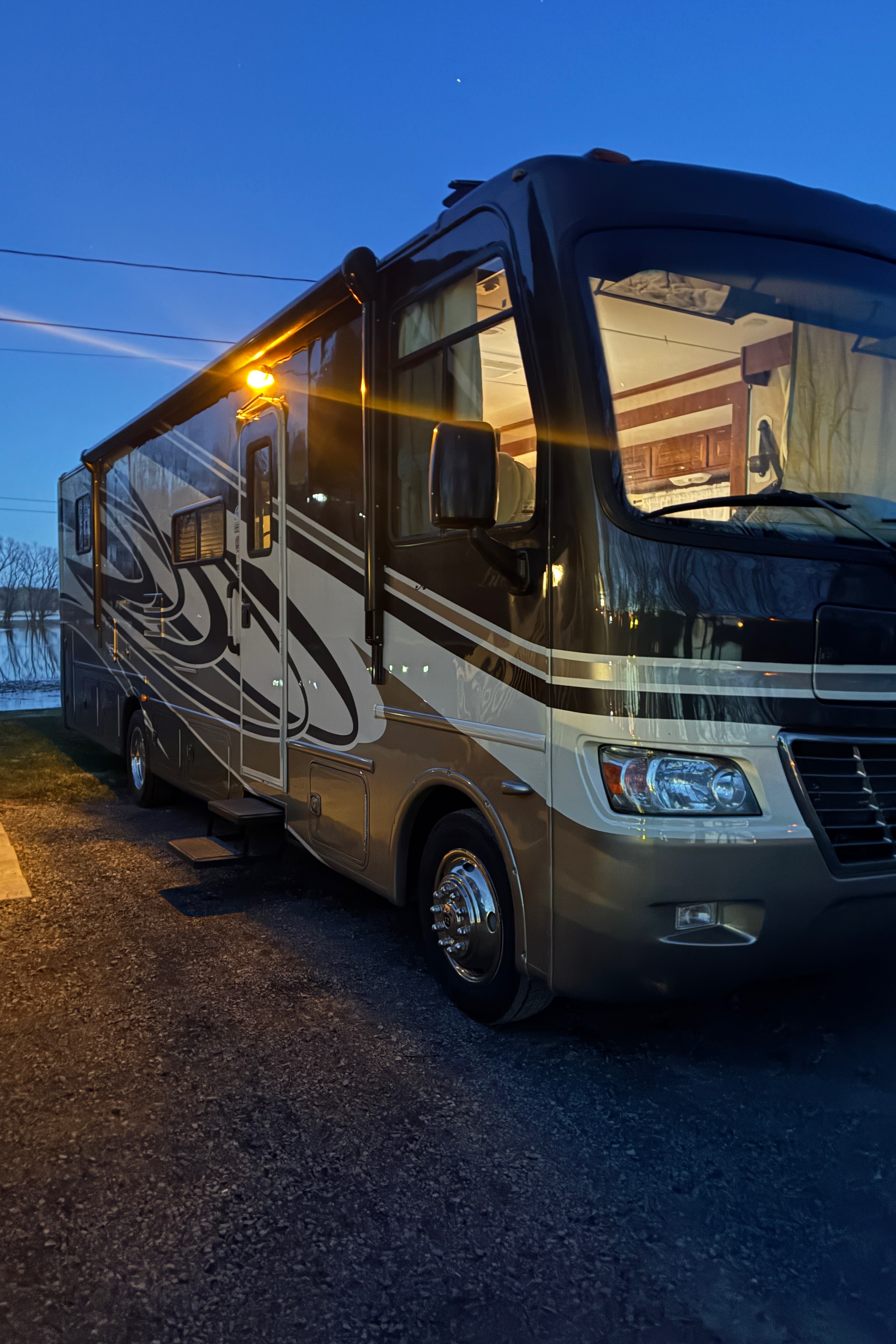 Baylays Holiday Rambler Aluma Lite 32 pieds Classe A