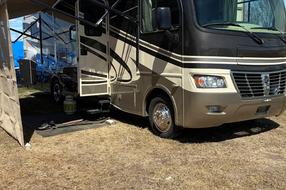 Baylays Holiday Rambler Aluma Lite 32 pieds Classe A