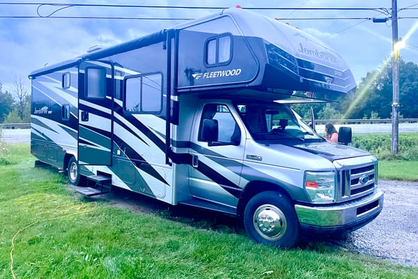 De Luxe Fleetwood 31N 8 places Classe C