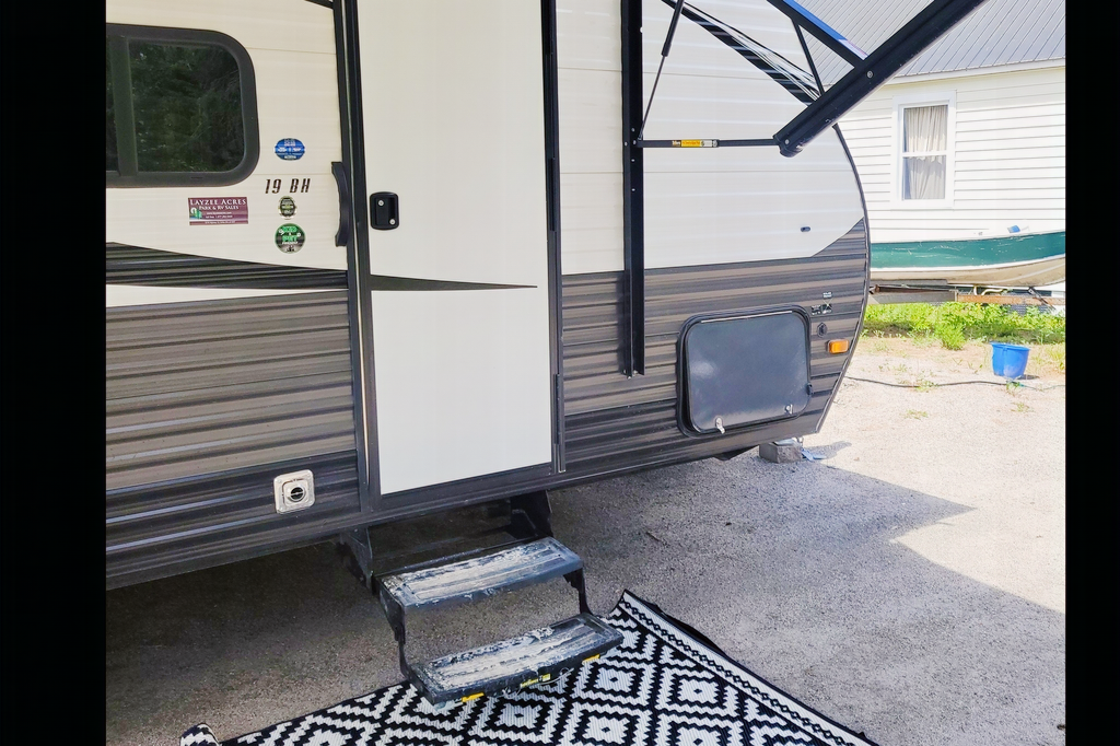 Fitzpatrick Open Range 19 BH Travel Trailer