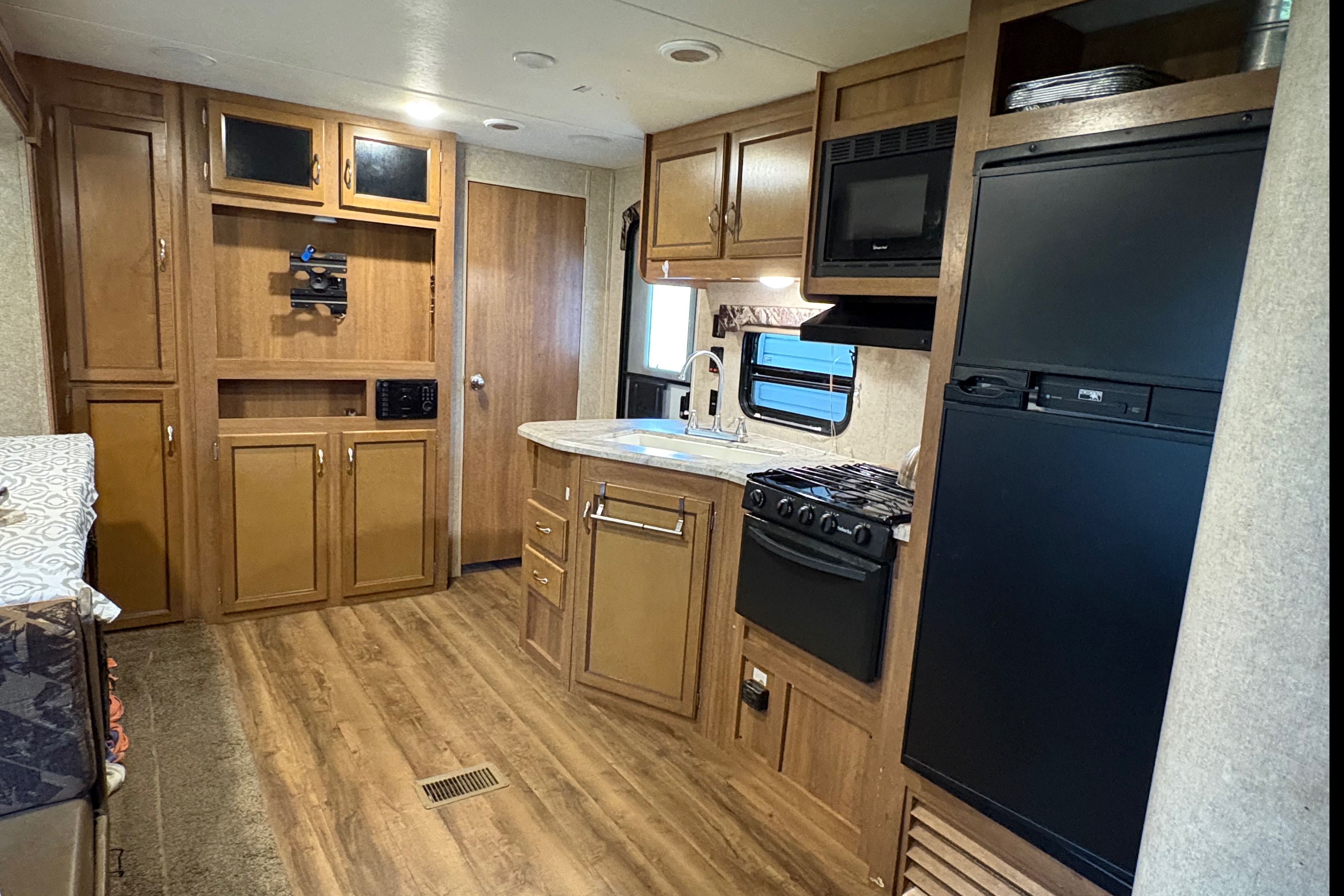 Coachmen Catalina Travel Trailer