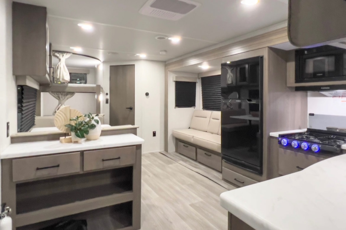 2024 Grand Design Transcend Xplor – Family Camper w/ Delivery!