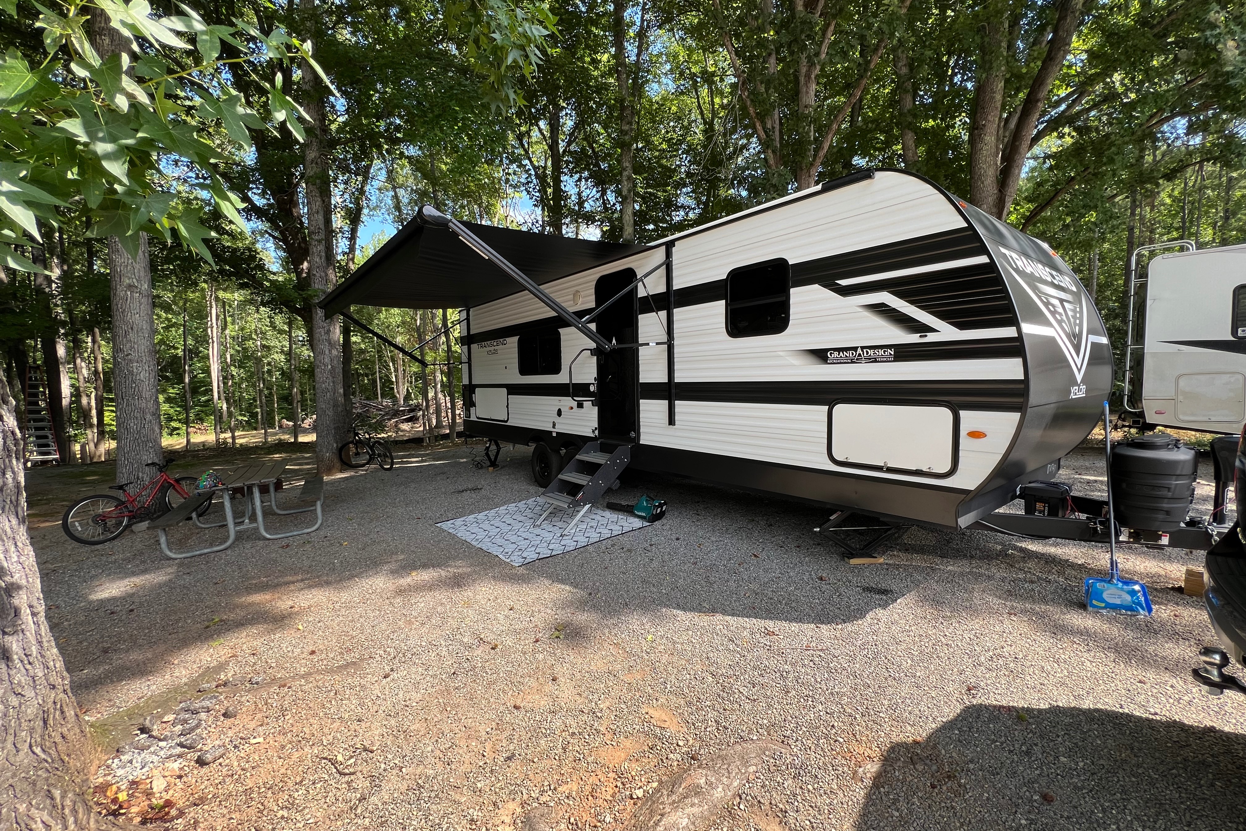2024 Grand Design Transcend Xplor – Family Camper w/ Delivery!