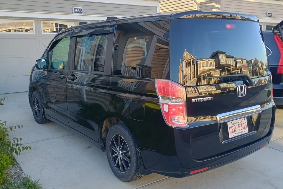 Honda  Camper (8 seats/2 sleeps)Park Pass+Airport pickup+(US/Canada)