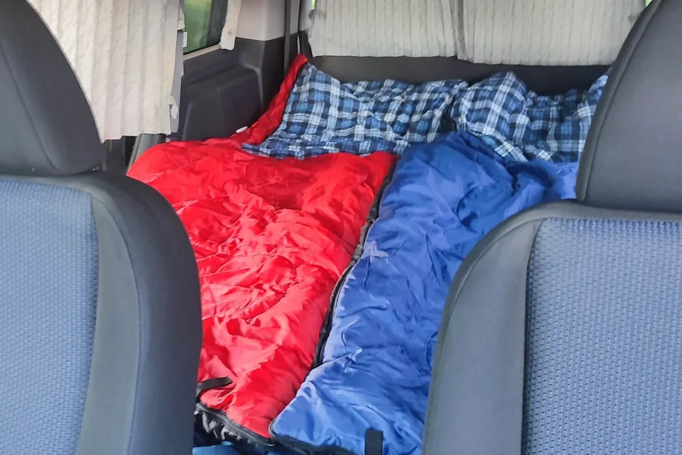 Honda  Camper (8 seats/2 sleeps)Park Pass+Airport pickup+(US/Canada)