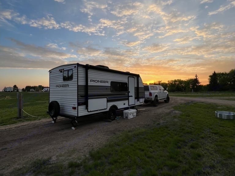 Adventure-Ready 2022 Pioneer Trail Blazer – Comfort Meets the Open Road