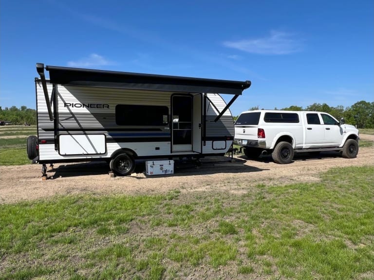 Adventure-Ready 2022 Pioneer Trail Blazer – Comfort Meets the Open Road