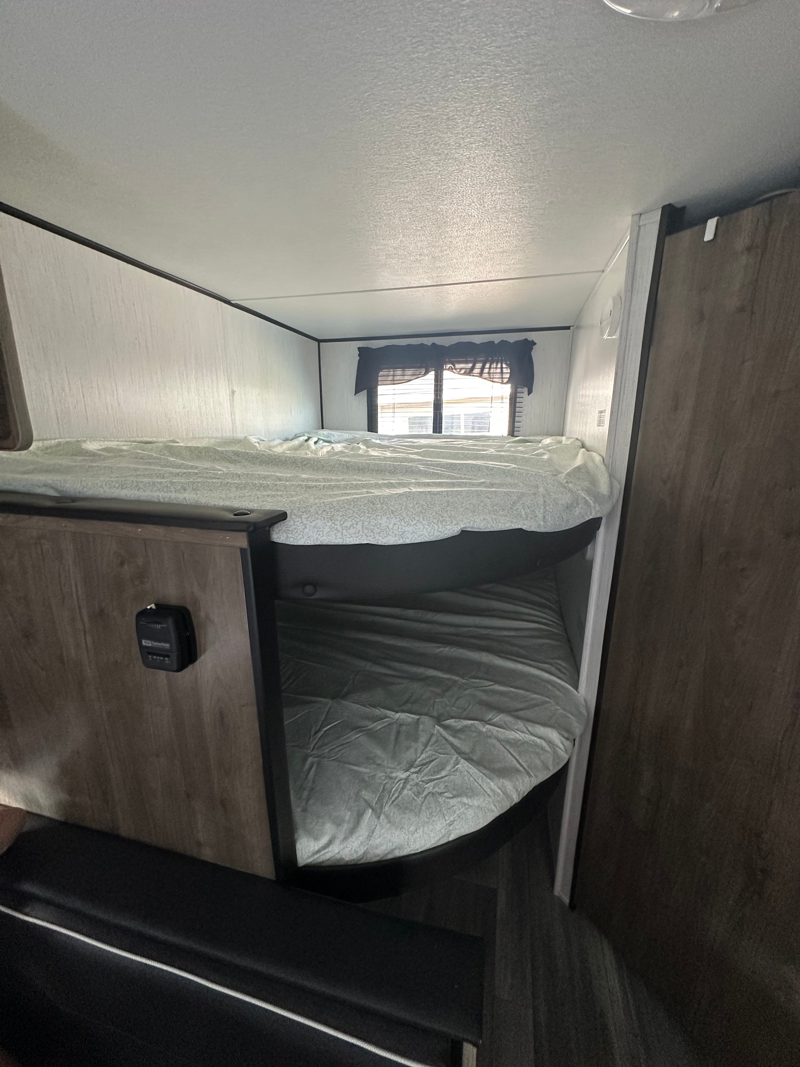 Adventure-Ready 2022 Pioneer Trail Blazer – Comfort Meets the Open Road