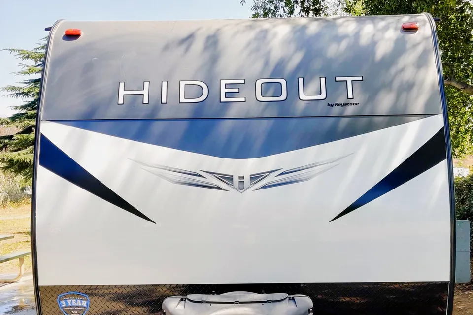 2021 Keystone Luxury Hideout Travel Trailer