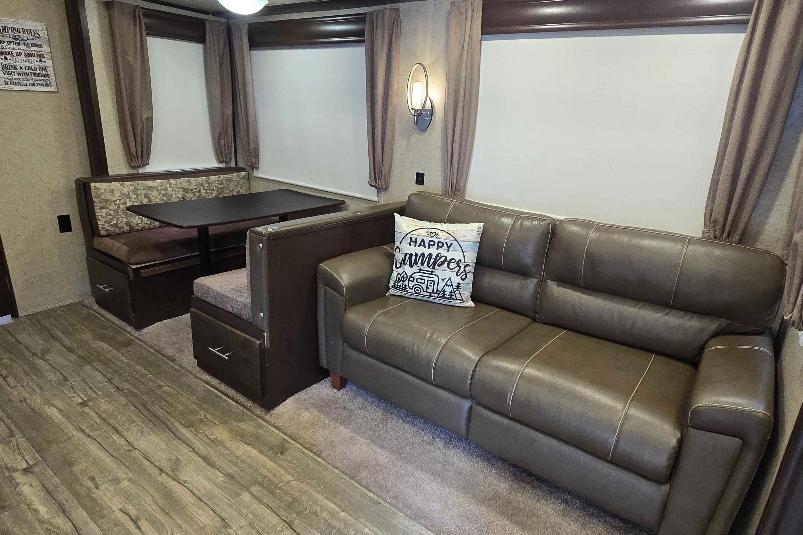 Anthony's Forest River Arctic wolf 315tbh8 Fifth Wheel
