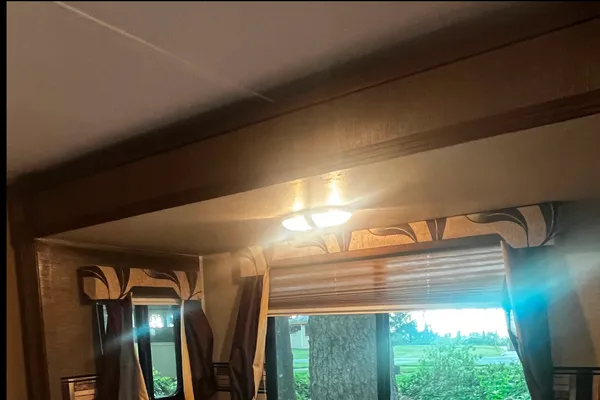 Sam- Cozy Couple Camper