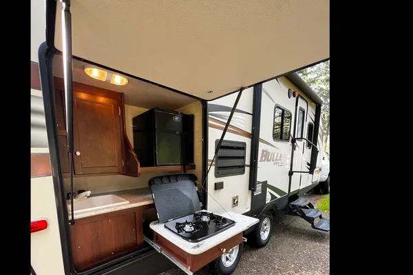 Sam- Cozy Couple Camper