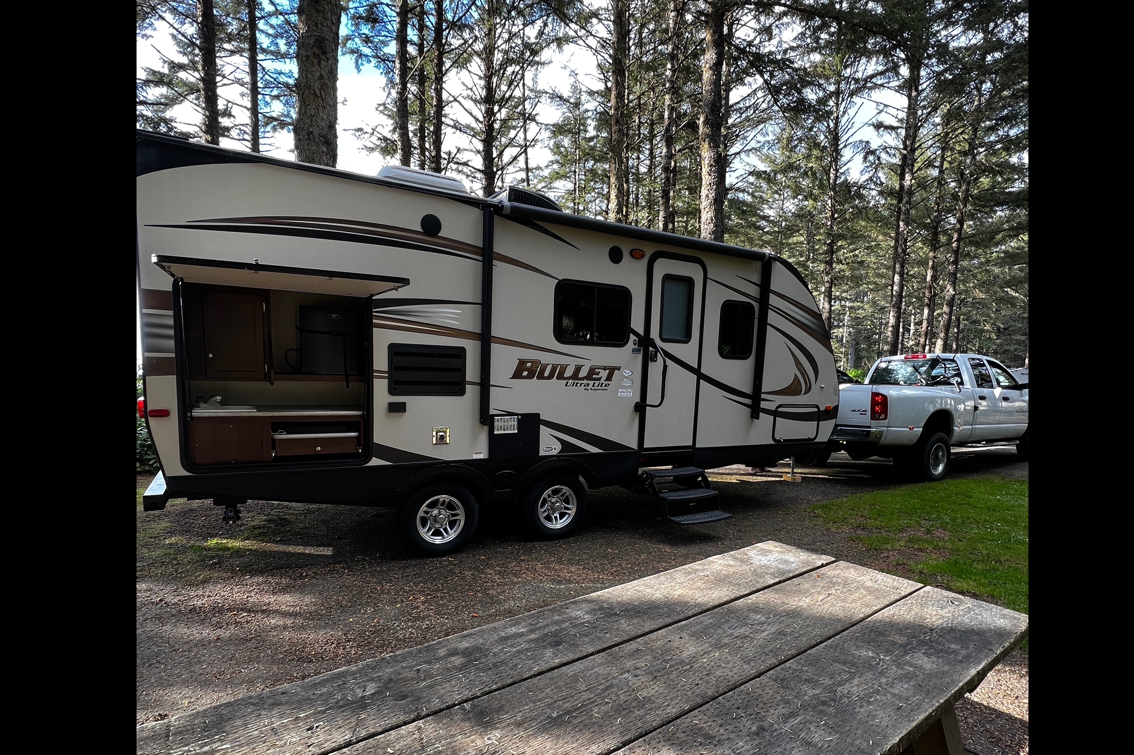Sam- Cozy Couple Camper