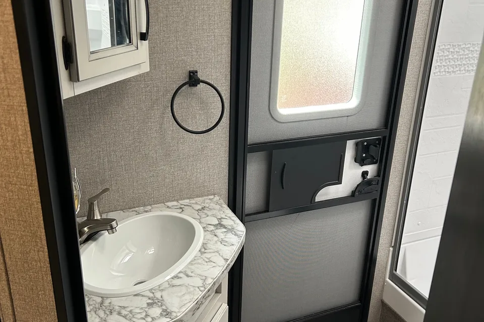 Davis Jayco JayFeather 27BHB Travel Trailer