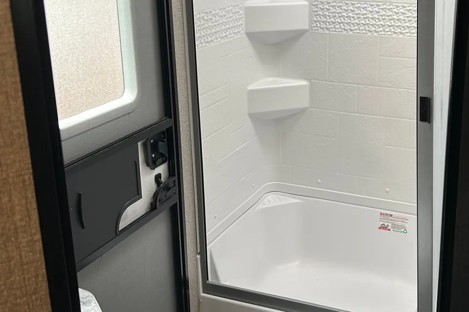 Davis Jayco JayFeather 27BHB Travel Trailer