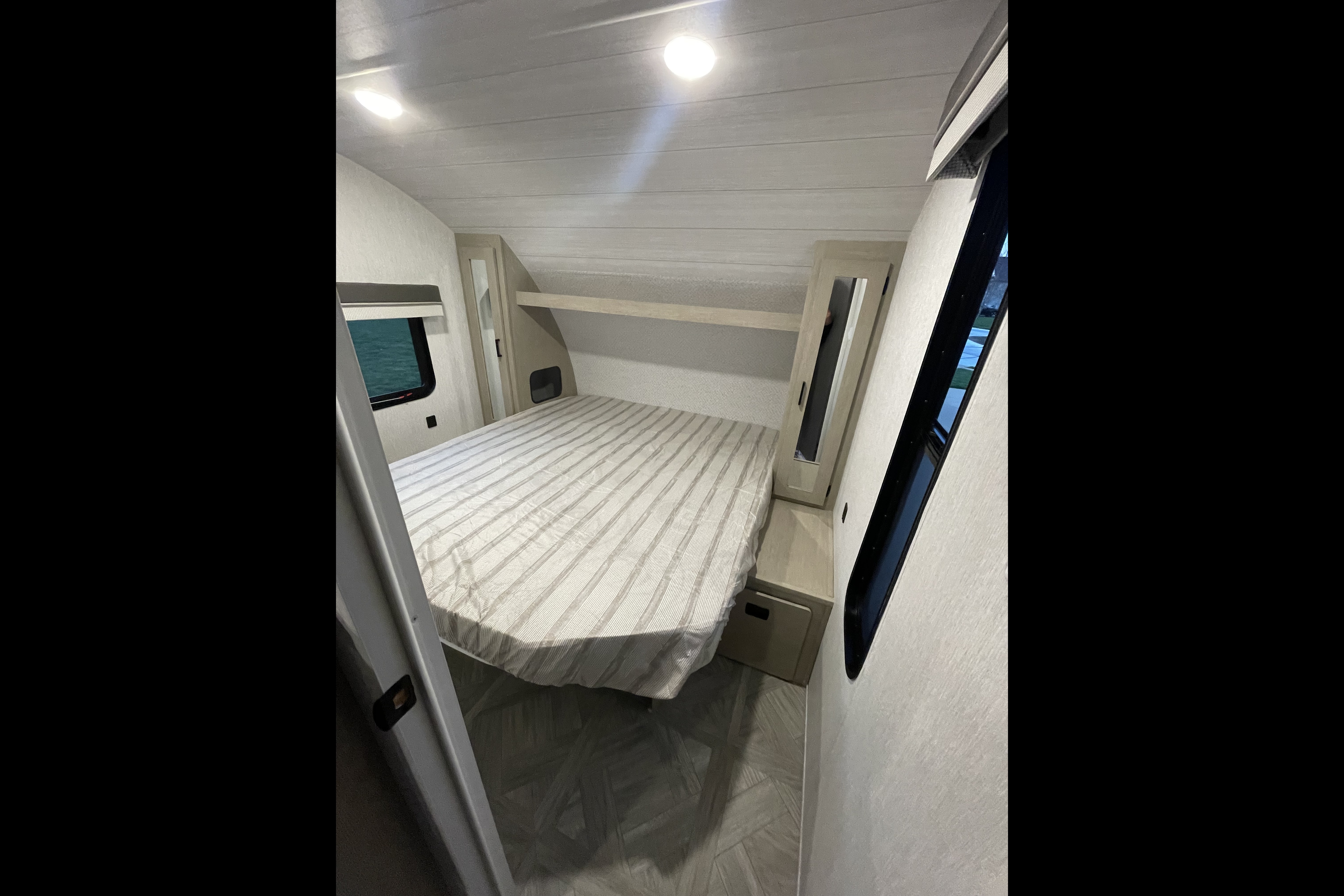 The Tower Grove - Family Bunkhouse Adventure