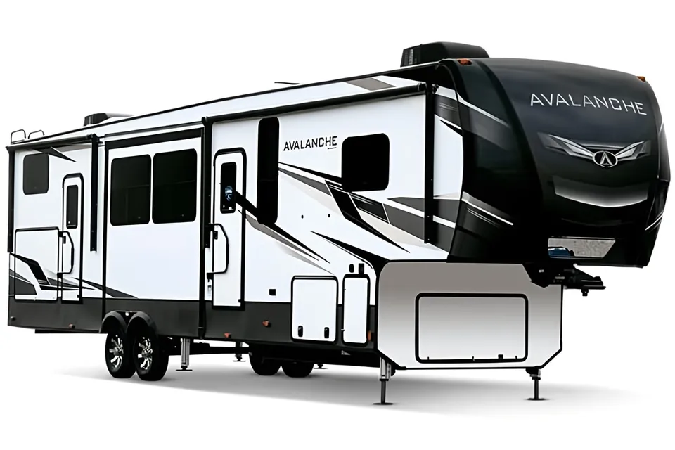 Rv Rentals Way of Life's Keystone Avalanche 338GK Fifth Wheel CA2