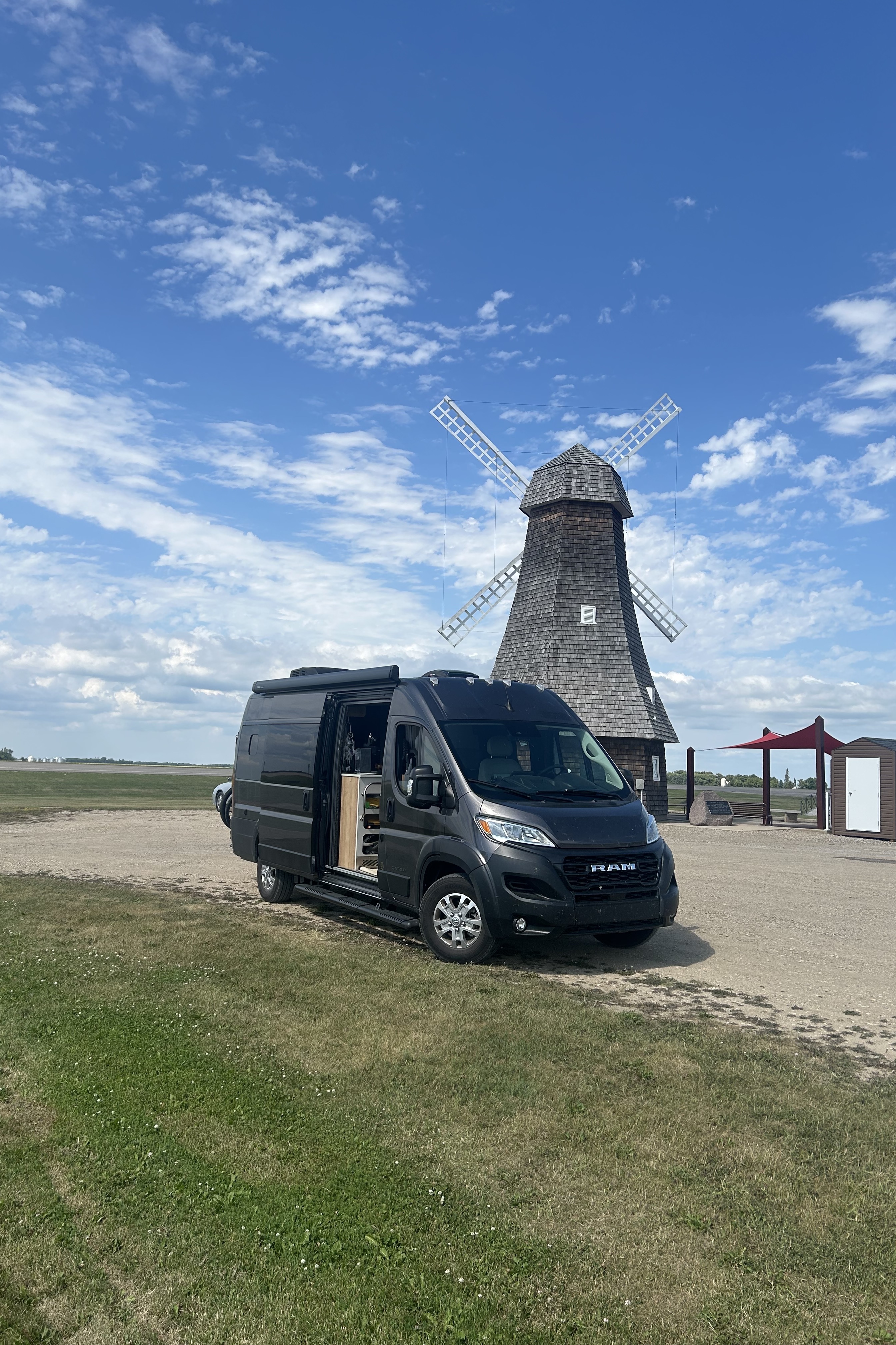 John's Airstream Rangeline Class B