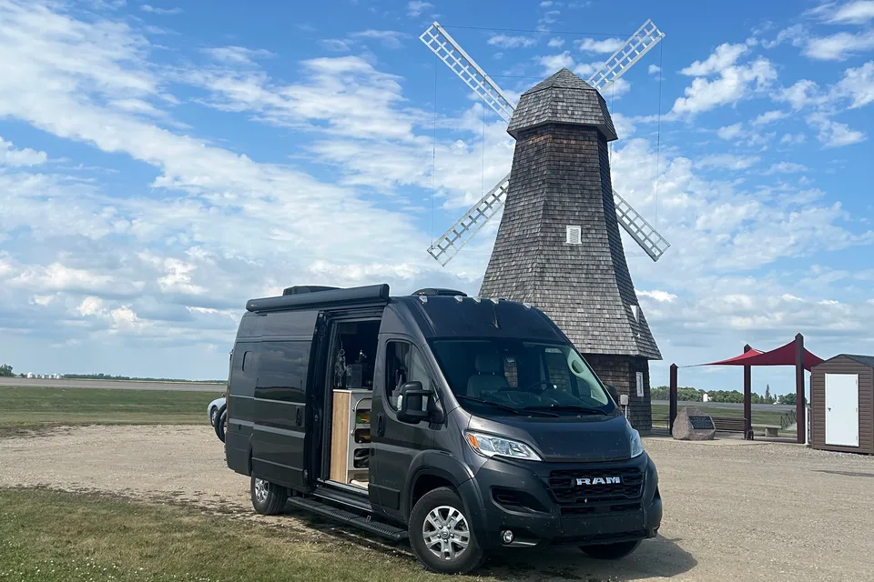 John's Airstream Rangeline Class B