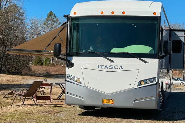 Great Times Itasca Solei 38R Class A