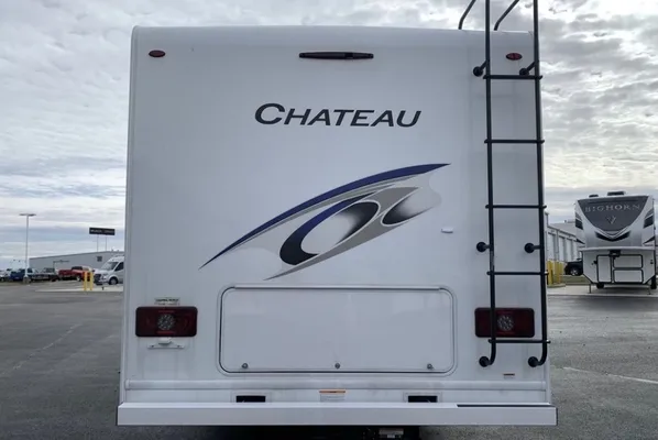 Stephani's Thor Motor Coach Chateau Class C
