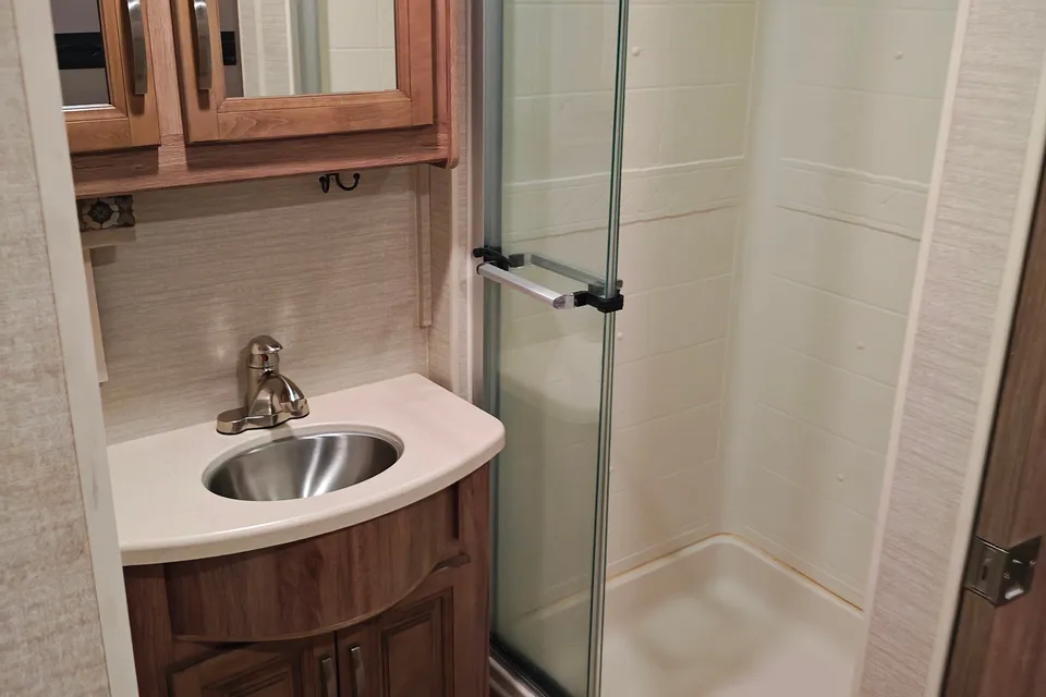 Jonathan's Grayco Precept 34Gg Class A