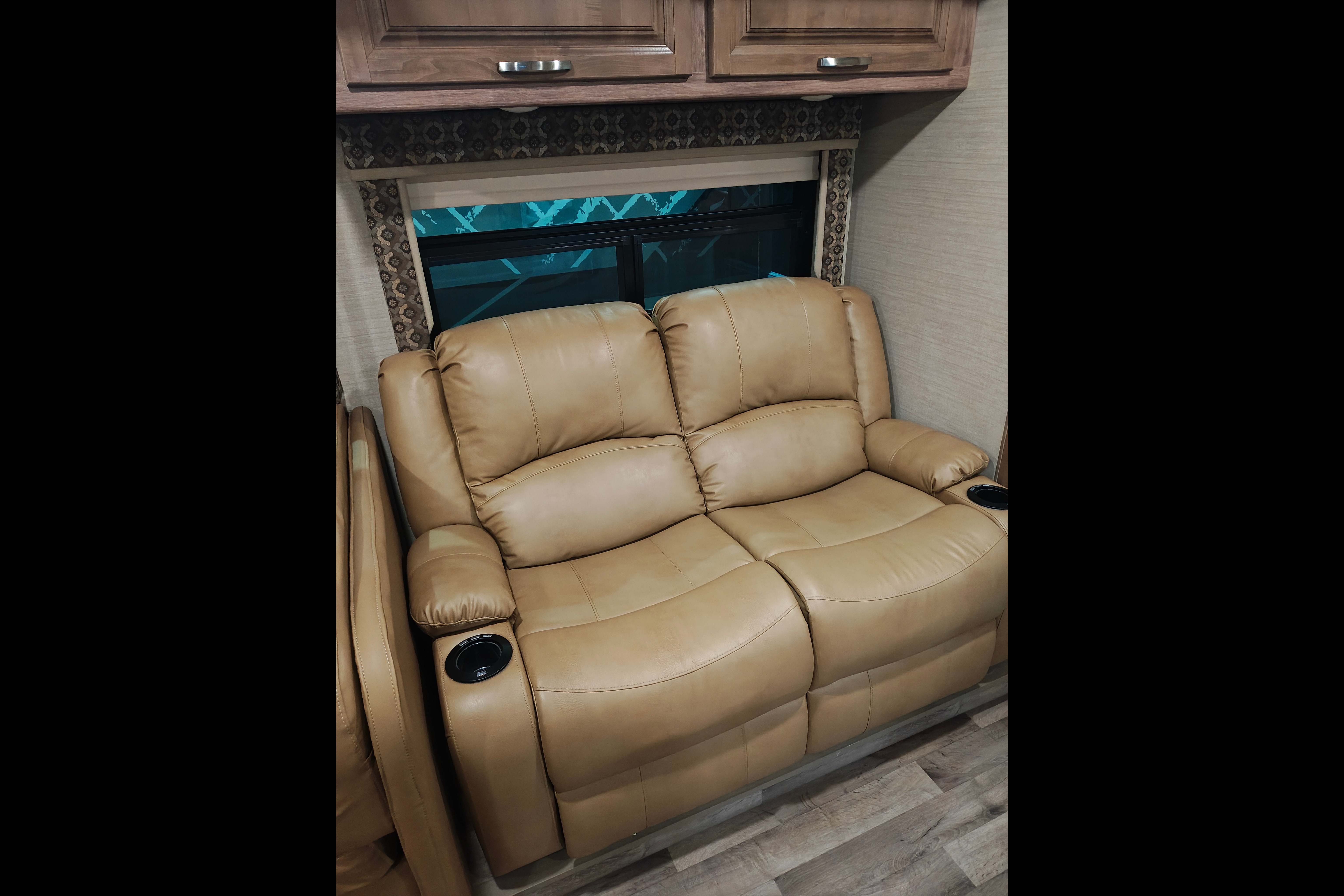 Jonathan's Grayco Precept 34Gg Class A