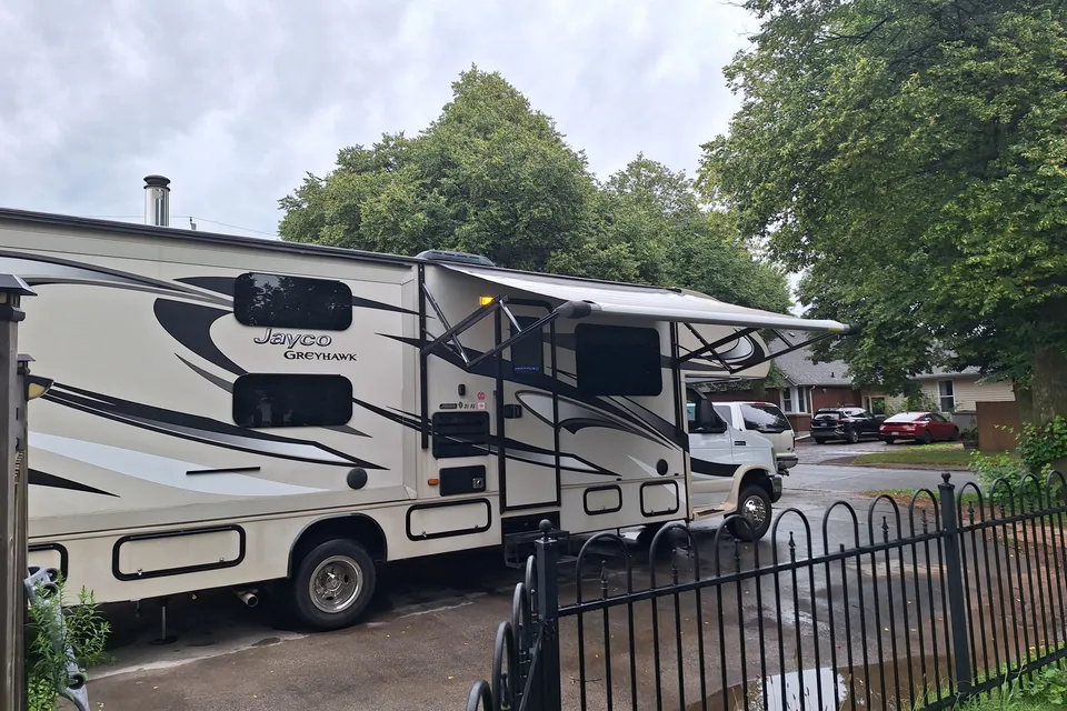 Smooth Sailing RV - Jayco Greyhawk 31FS Class C